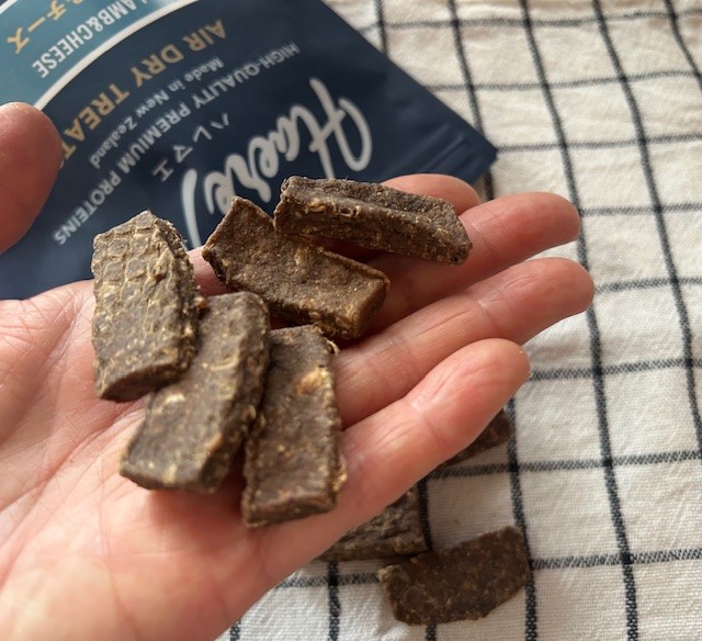 ハレマエ　ラム＆チーズ